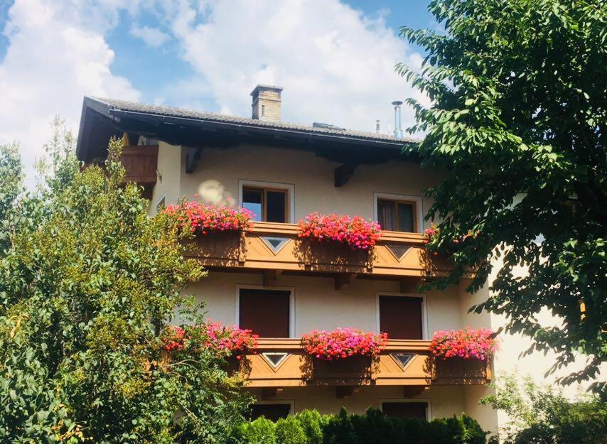 Gästehaus Neuhauser Zell am Ziller Exterior foto