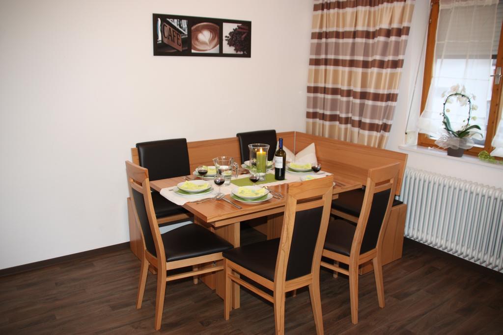 Gästehaus Neuhauser Zell am Ziller Zimmer foto